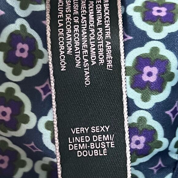 Victoria’s Very Sexy Demi Lined Women’s bra - Picture 4 of 4